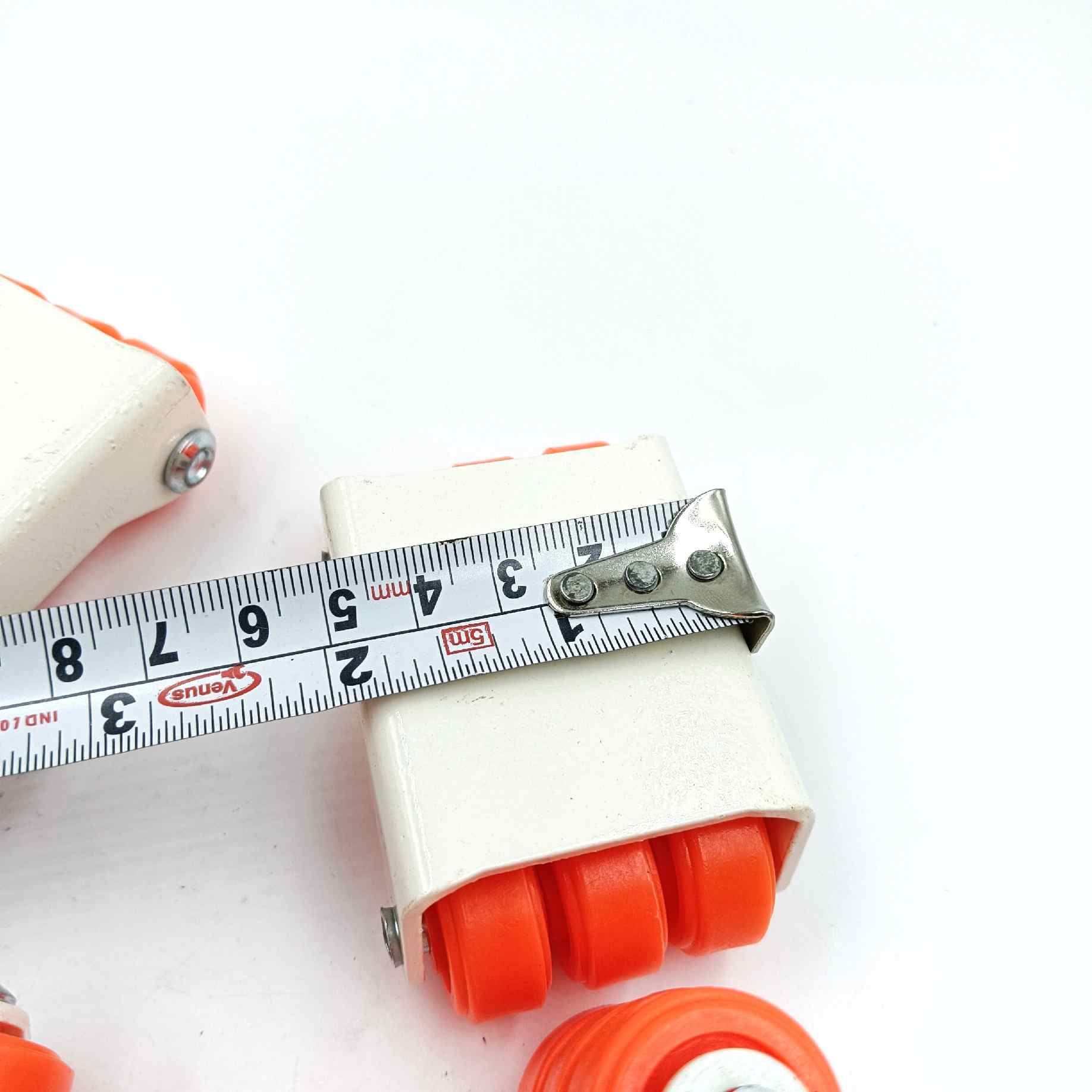 Sixer wheel set of 4pcs Fix 32mm height 150kg load capacity (1233)