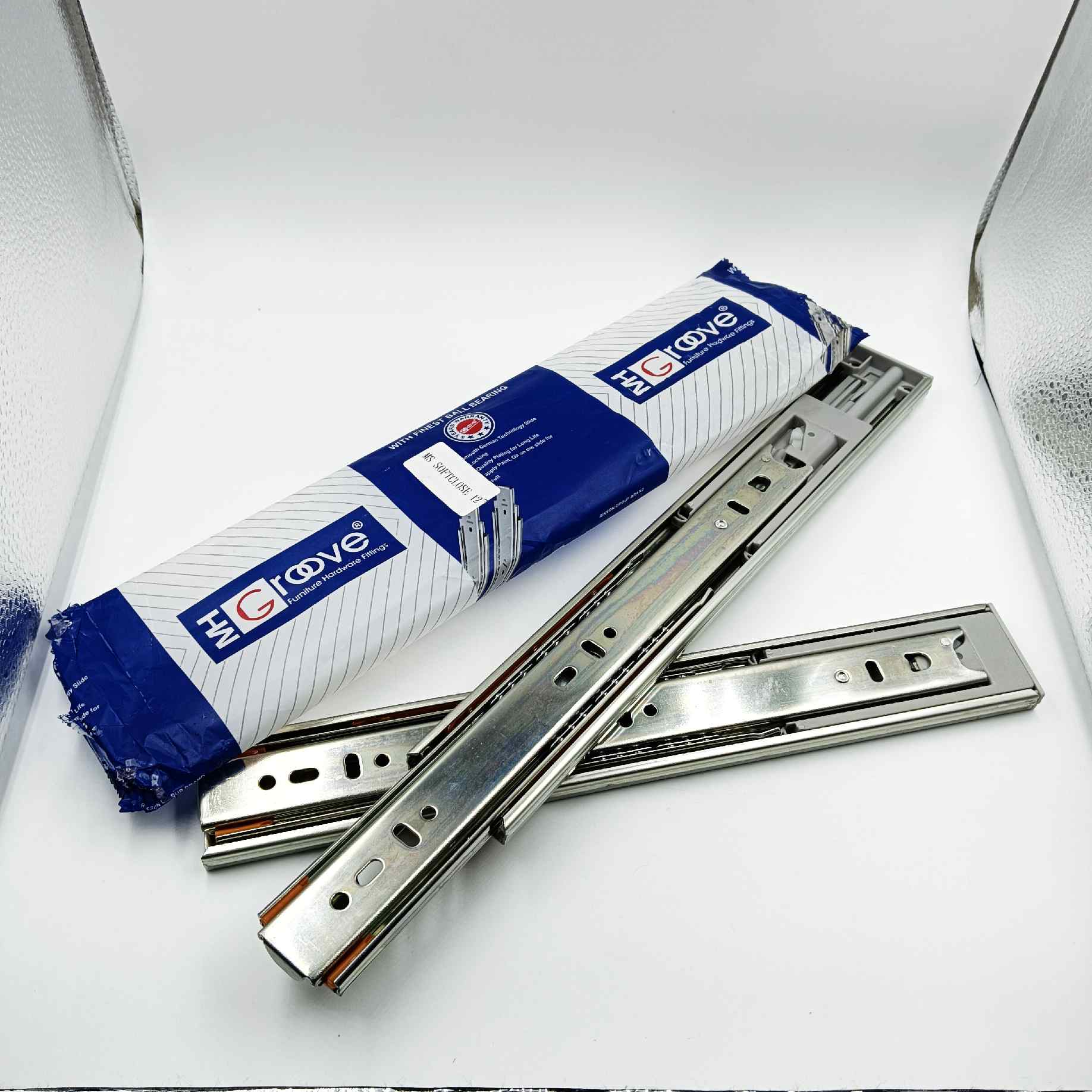 Telescopic channel soft close 35kg capacity drawer channel zinc heavy ball bearing12",14",16",18",20"( MH groove) (1412)