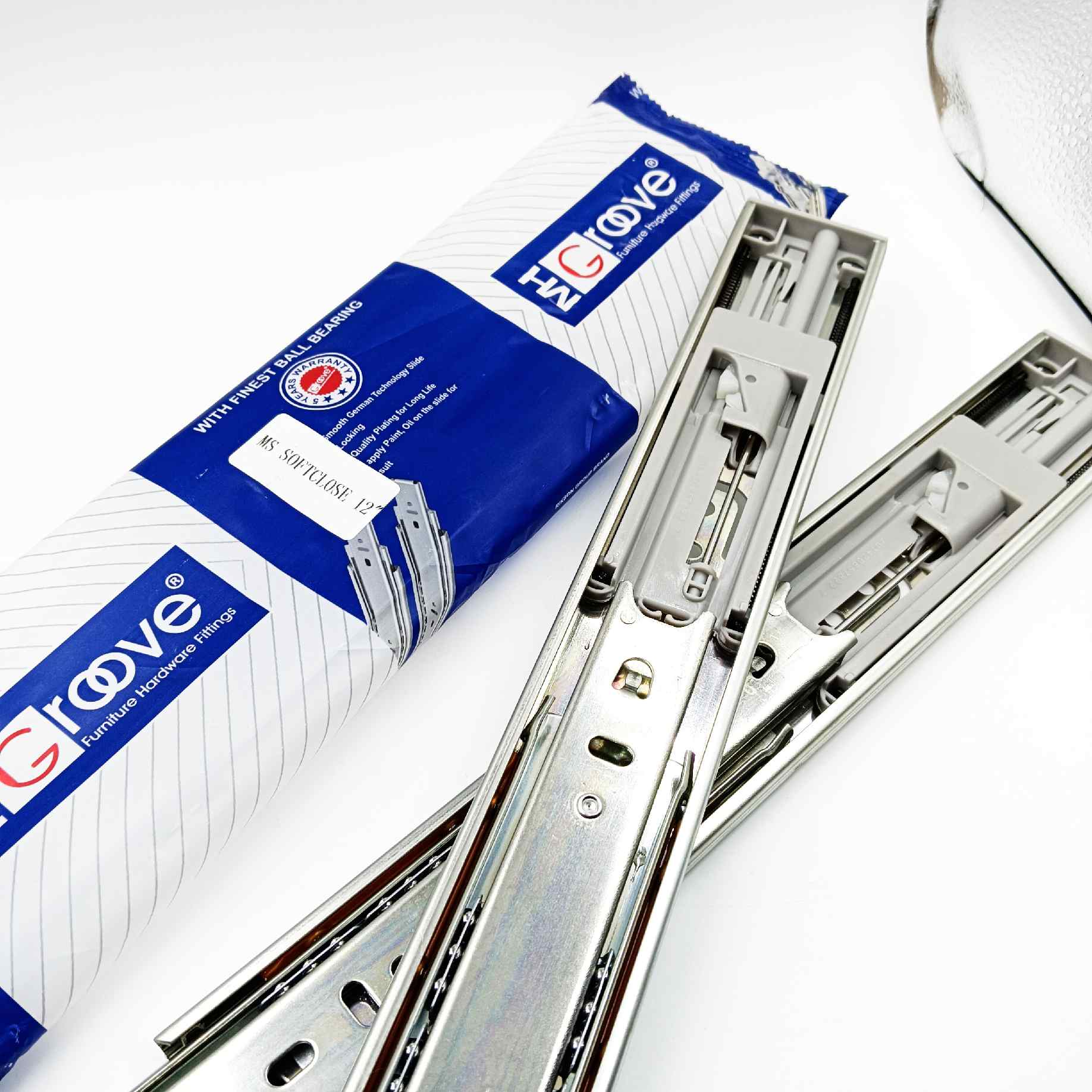 Telescopic channel soft close 35kg capacity drawer channel zinc heavy ball bearing12",14",16",18",20"( MH groove) (1412)