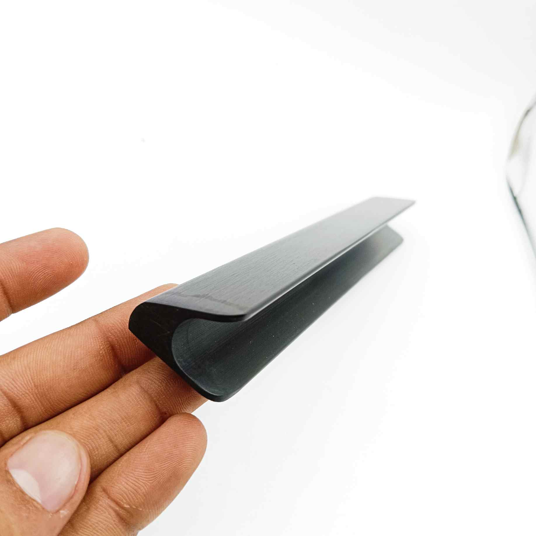 Drawer wardrobe handle 1014 Black matt finish 4",8",10",12" V type (1418)