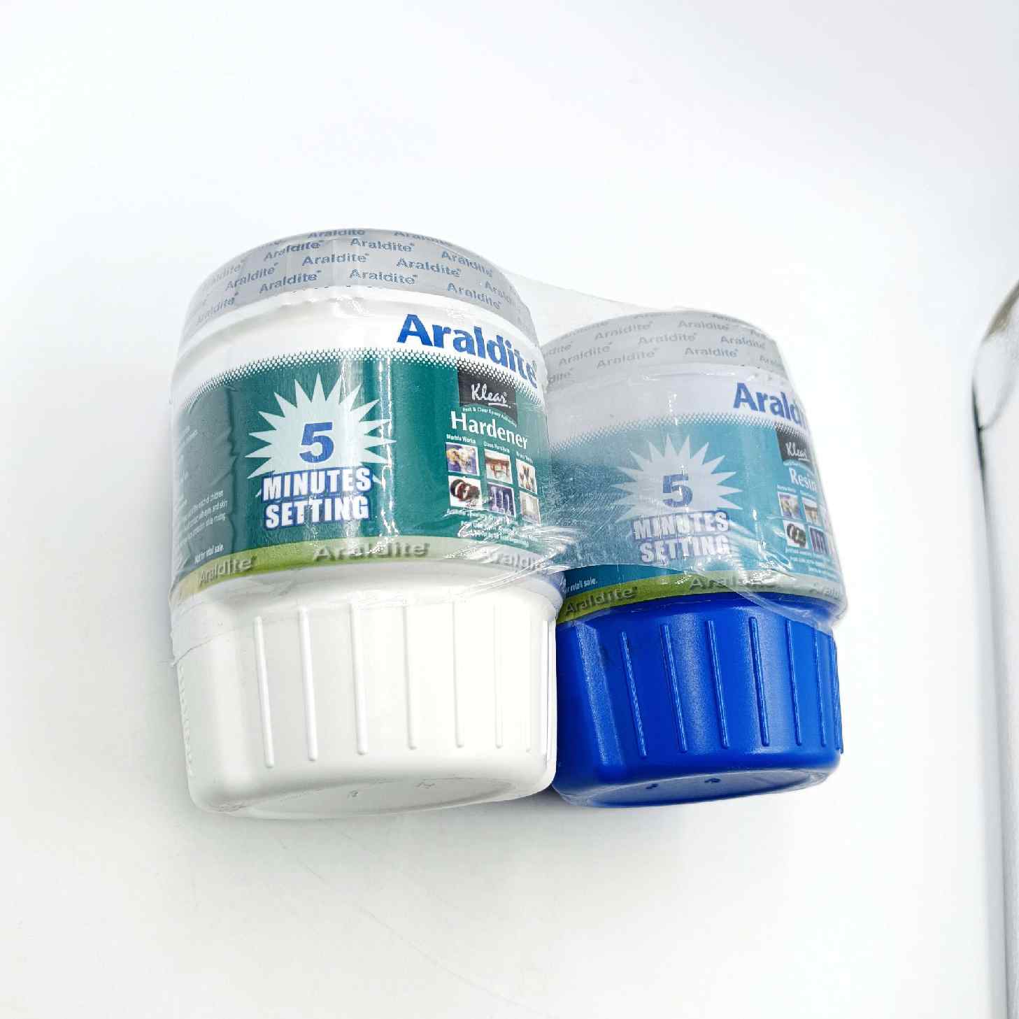 Araldite Fast and clear epoxy adhesive 5minutes setting 450gm (1537)