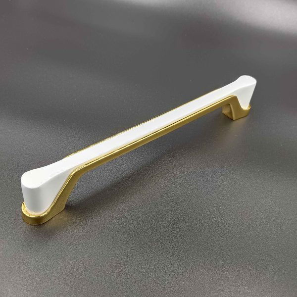 Drawer wardrobe handle 607 gold