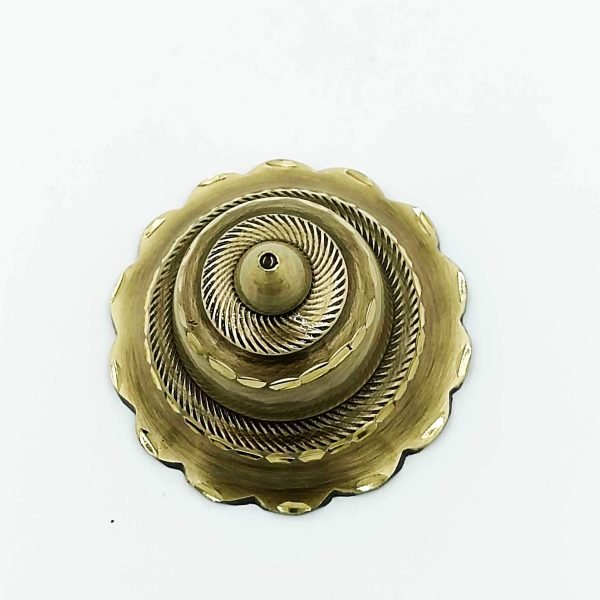 Brass antique round flower doom diamond