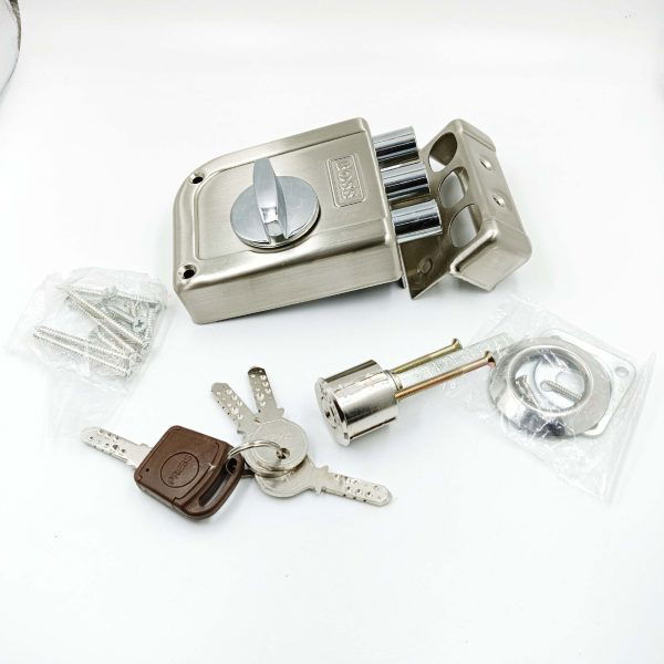 Boss maindoor lock steel finish 9957 nano three dead bolt 1ck knob on inside 15 years warrenty