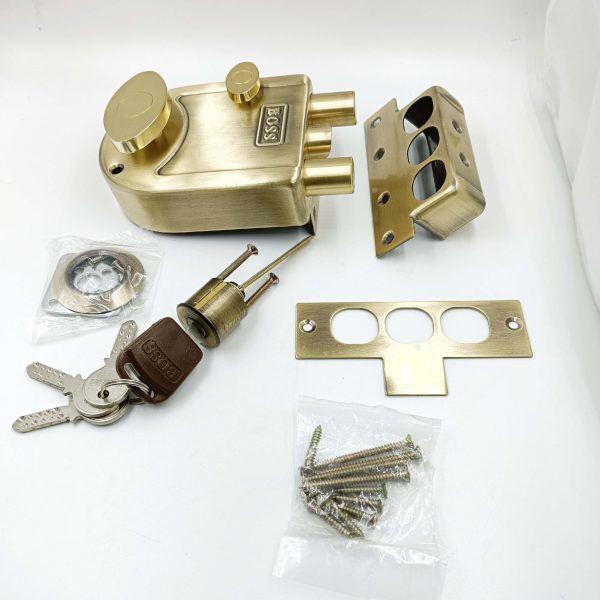 Boss maindoor lock tribolt with auto latch safty lock 9974 antique finish knob on inside 15 years warrenty